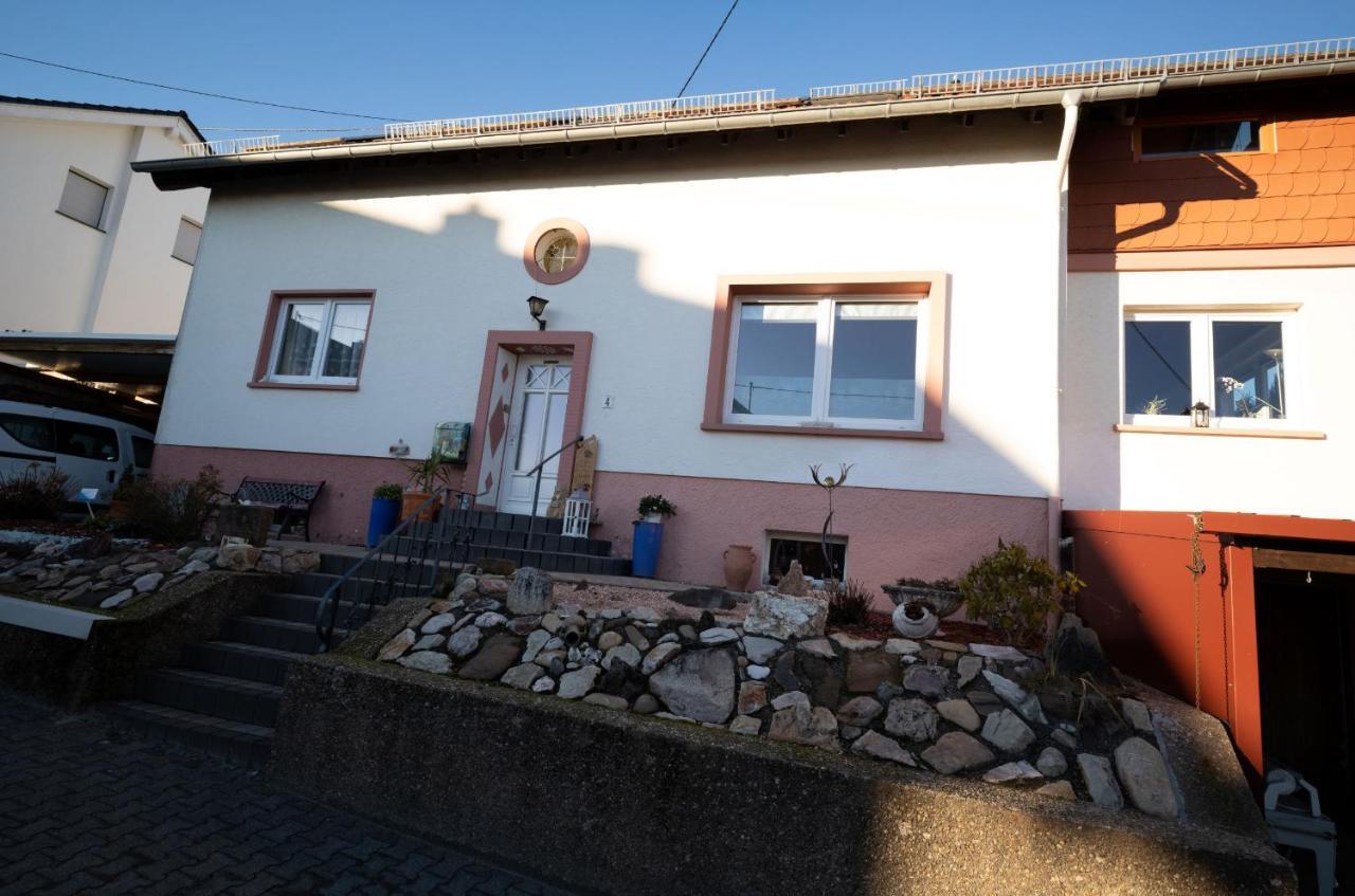 Ferienwohnung Friedel Und Kaethe Oberthal Exteriör bild